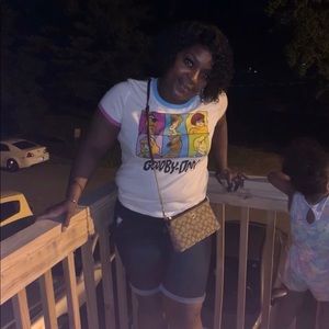 Meet your Posher, Tenean